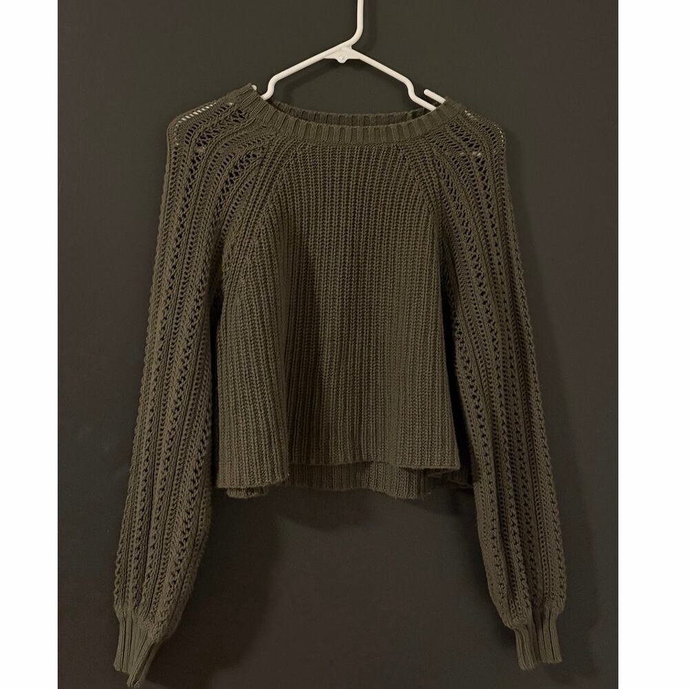 American Eagle Dark Green Cropped Sweater